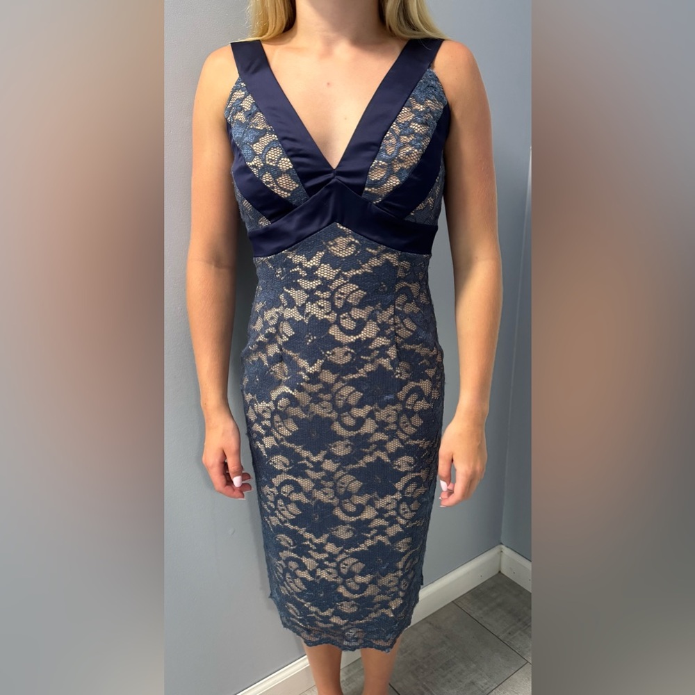 Hybrid & Company Navy Lace Midi Dress